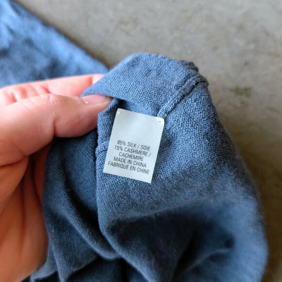 Tahari Blue Ruffle Mock Neck Silk Cashmere Knit Top small - Picture 7 of 9